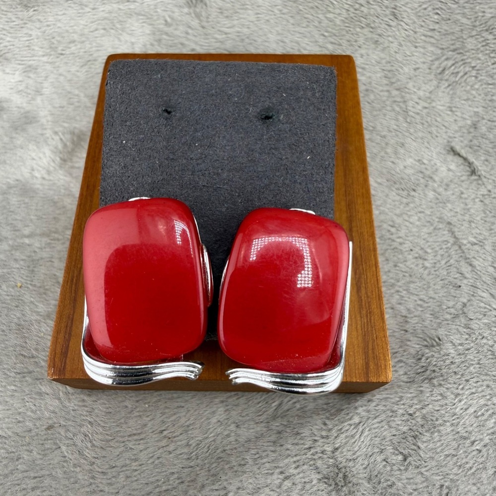 Vintage Lisner Clip On Earrings Silver Tone Red Thermoset